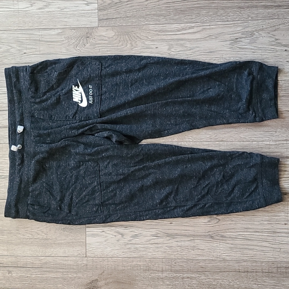 Capri Sweatpants